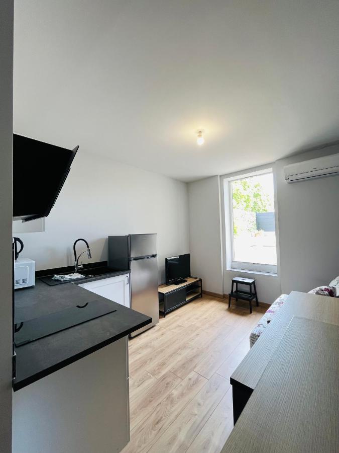 Chez Oma I 1 Appartement Independant Opi I 3 Chambres Privatives Avec Salle D Eau Et Salon Commun Cuisine Commune Wc Commun Patio Commun Avinhão Exterior foto